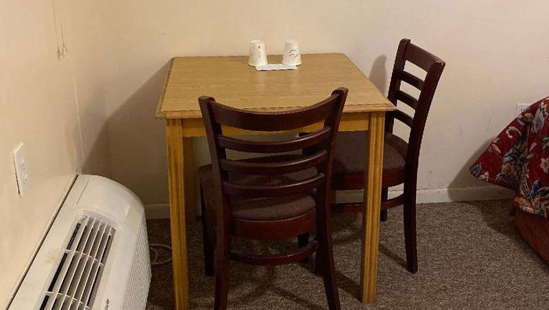 Country Place Inn And Suites image