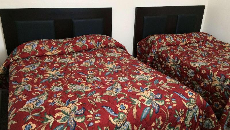 Country Place Inn And Suites image