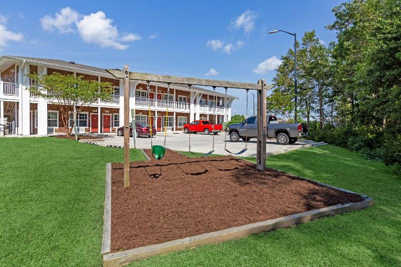 Topsail Shores Inn image
