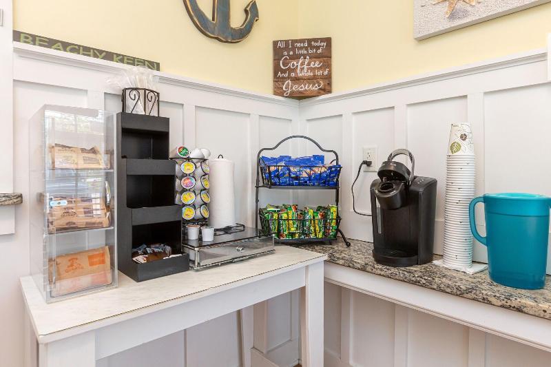 Topsail Shores Inn image