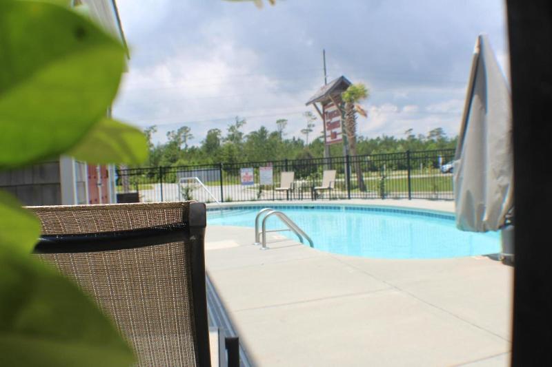 Topsail Shores Inn image