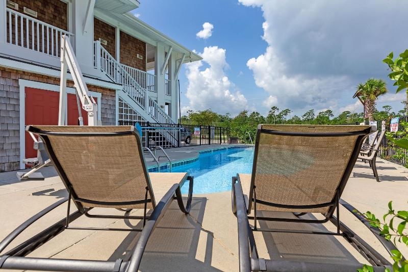 Topsail Shores Inn image