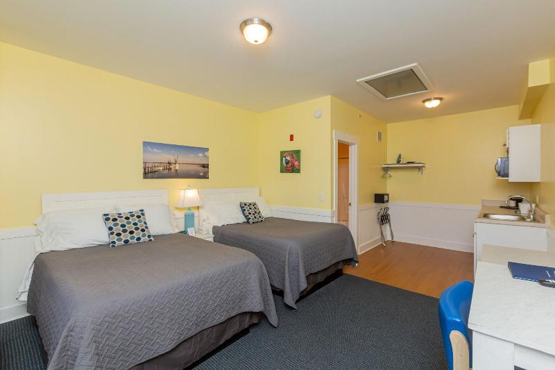 Topsail Shores Inn image