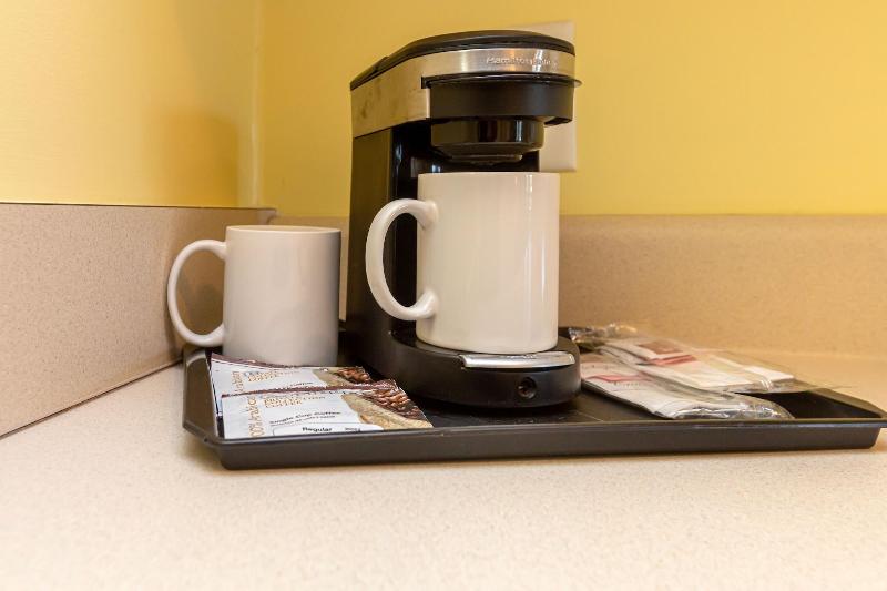Topsail Shores Inn image