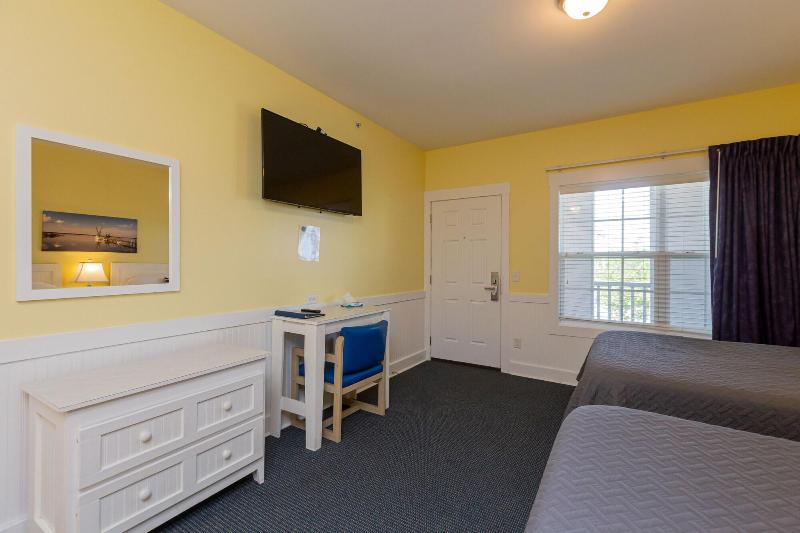 Topsail Shores Inn image