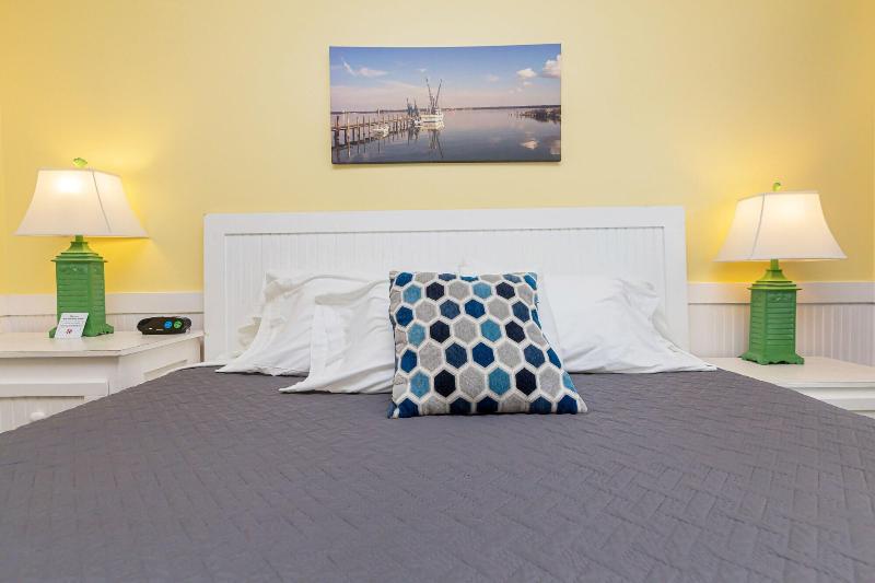Topsail Shores Inn image