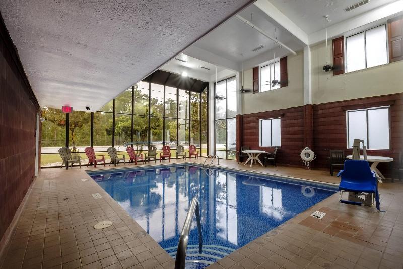 Red Roof Inn & Suites Jacksonville, Nc image