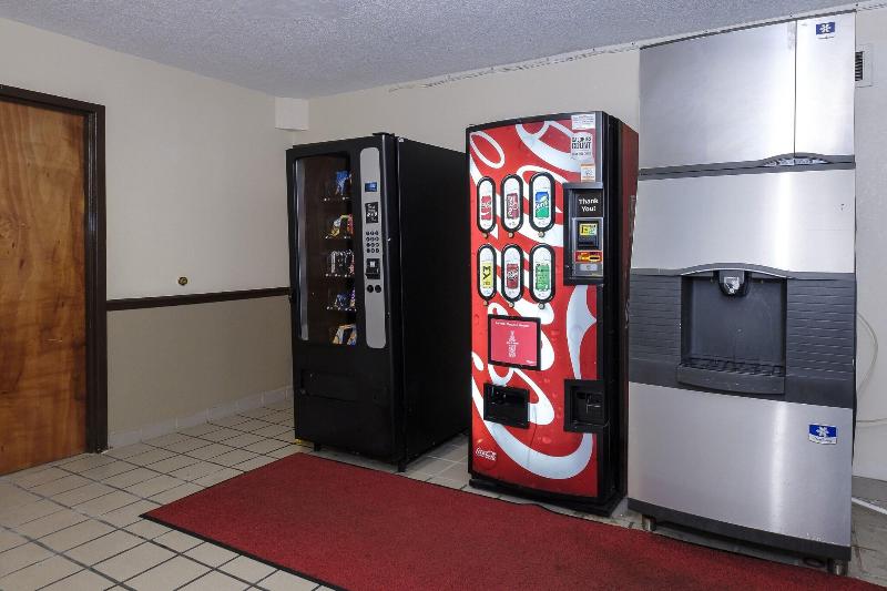 Red Roof Inn & Suites Jacksonville, Nc image