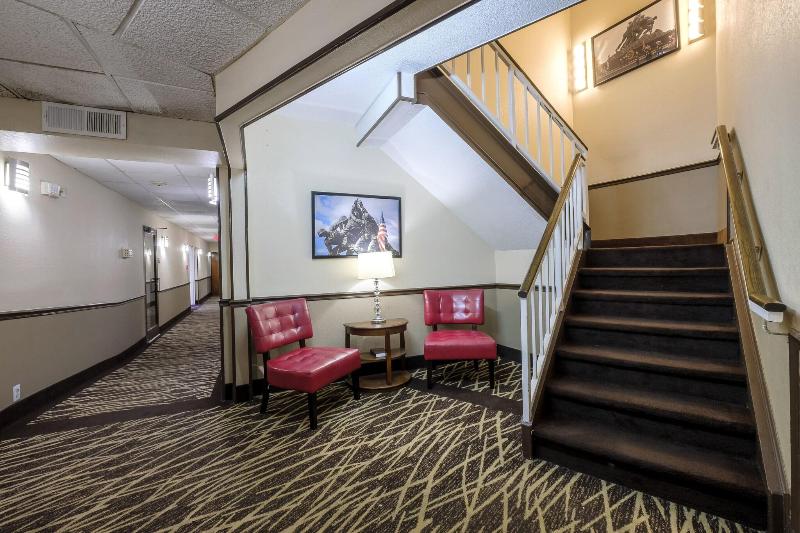 Red Roof Inn & Suites Jacksonville, Nc image