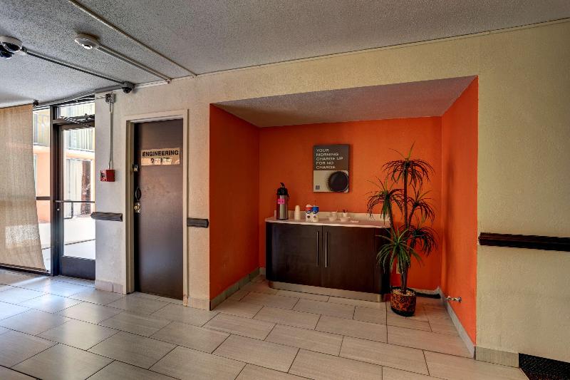 Motel 6 Jackson Tn image