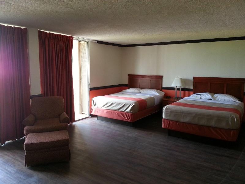 Motel 6 Jackson Tn image