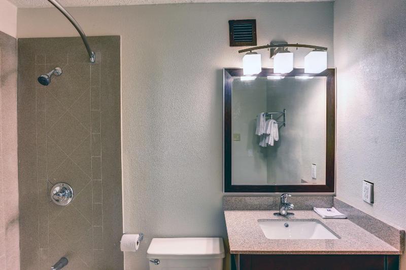 Motel 6 Jackson Tn image
