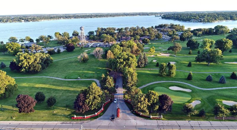 Lake Lawn Resort image
