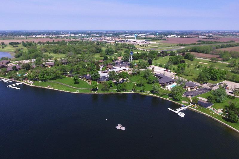 Lake Lawn Resort image