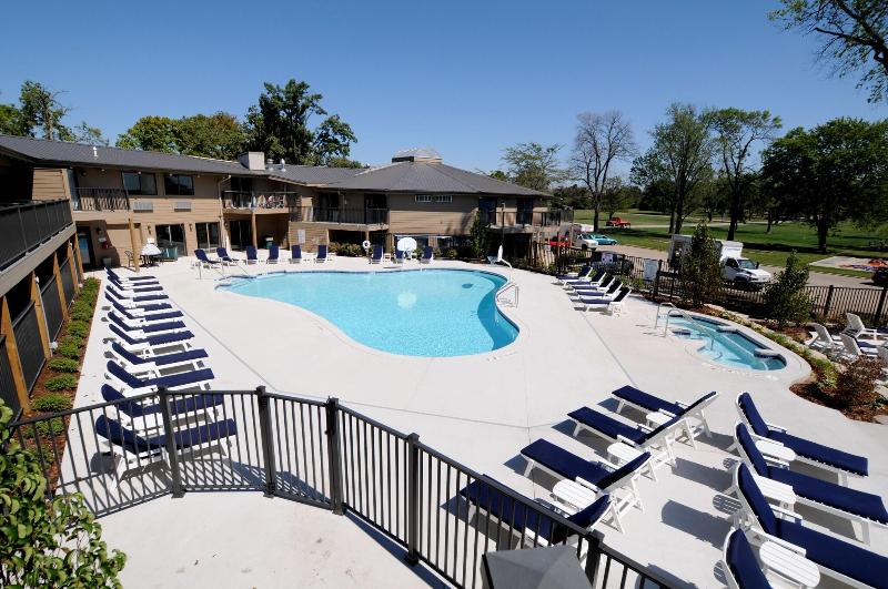 Lake Lawn Resort image