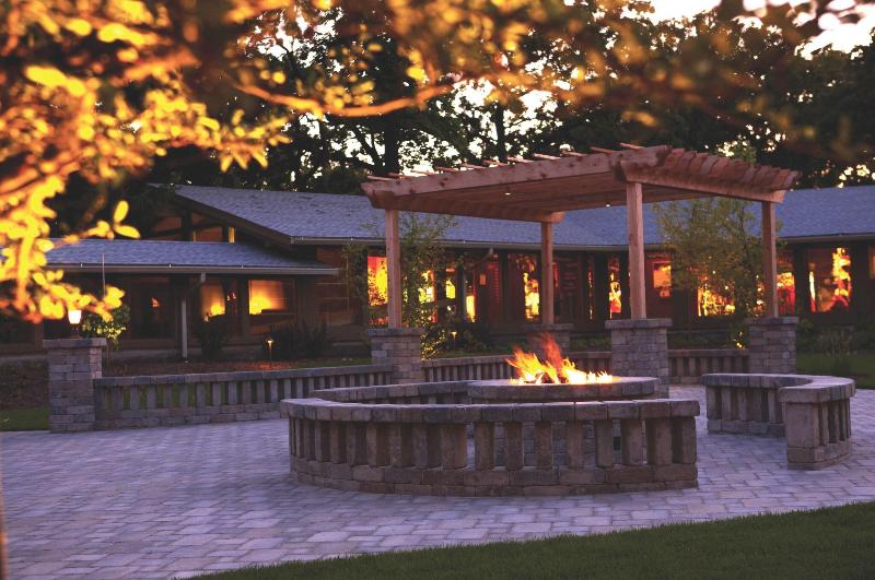 Lake Lawn Resort image