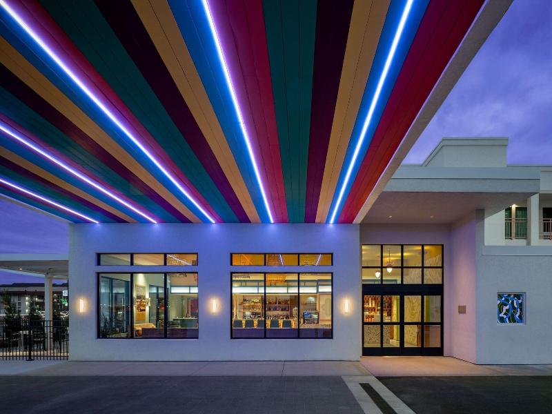 The Wayback Pigeon Forge, Tribute Portfolio Hotel image