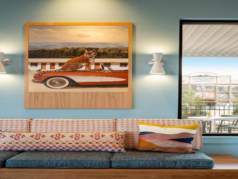The Wayback Pigeon Forge, Tribute Portfolio Hotel image