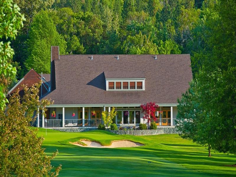 Riverside Inn