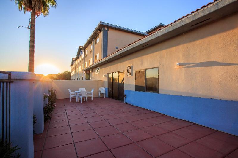 Vagabond Inn Executive Green Valley TER