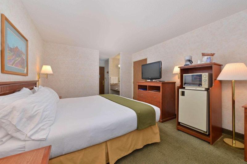 Vagabond Inn Executive Green Valley image