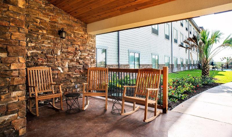 Comfort Inn & Suites image