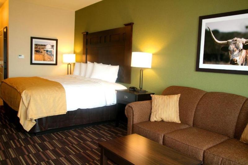 Comfort Inn & Suites image