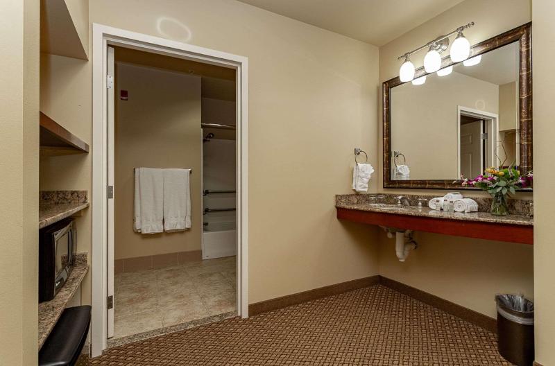 Jefferson Street Inn image