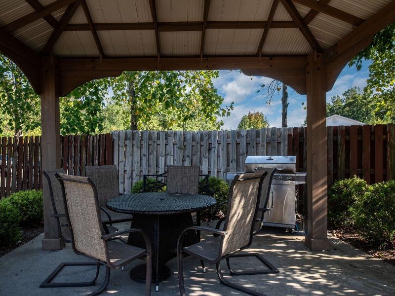 Affordable Suites Fredericksburg image