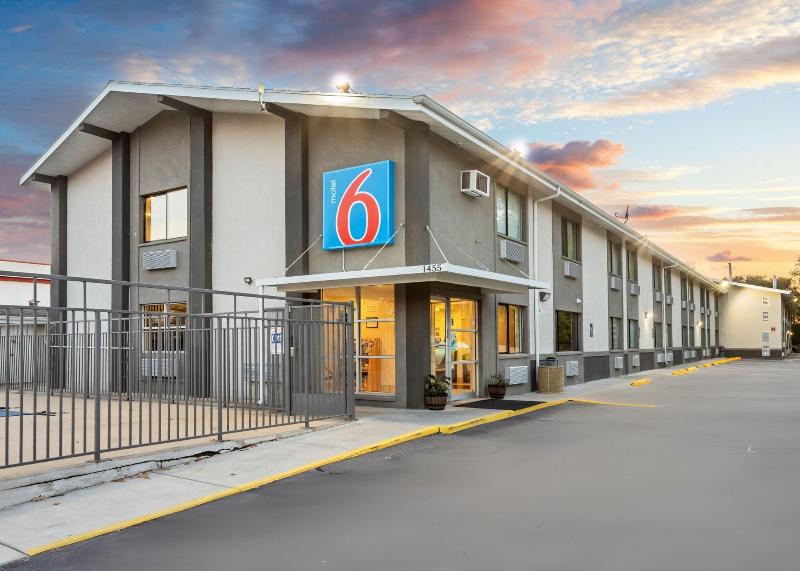 Motel 6 Ogden image