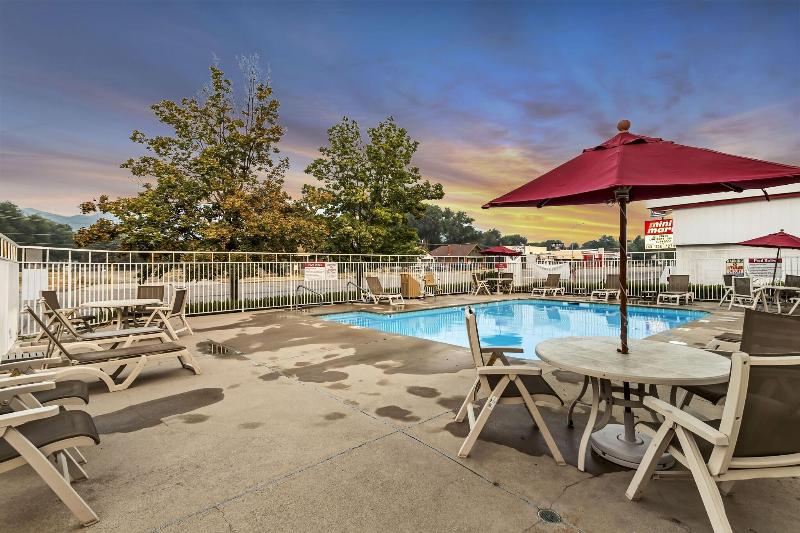 Motel 6 Ogden image