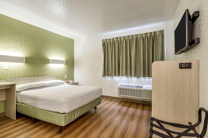 Motel 6 Ogden image