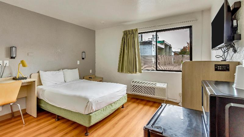 Motel 6 Ogden image