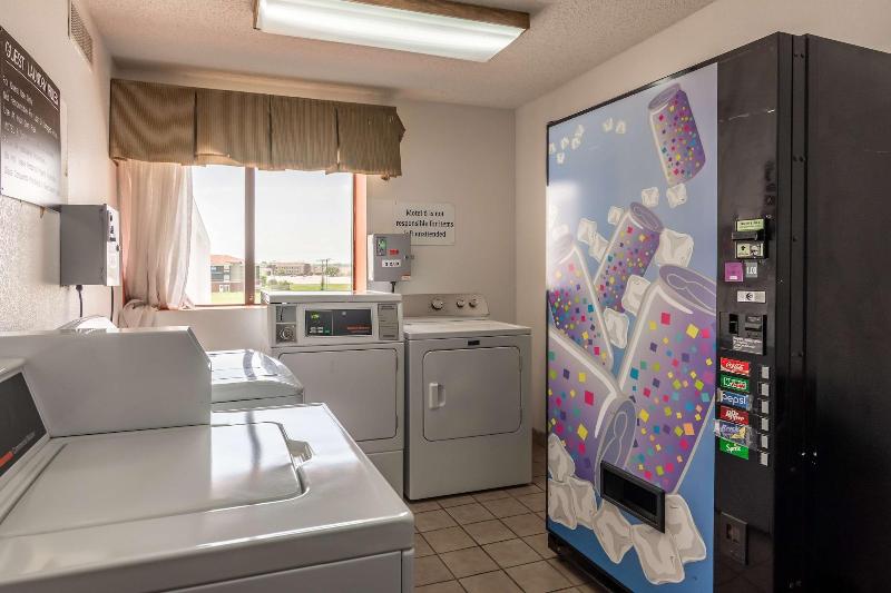 Motel 6 Pine Bluff Ar image