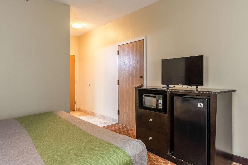 Motel 6 Pine Bluff Ar image