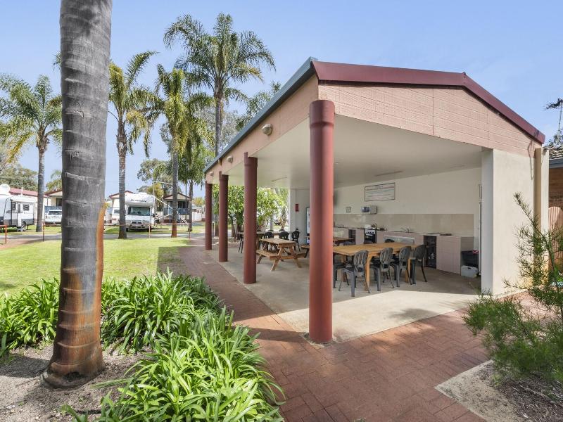 Central Caravan Park image