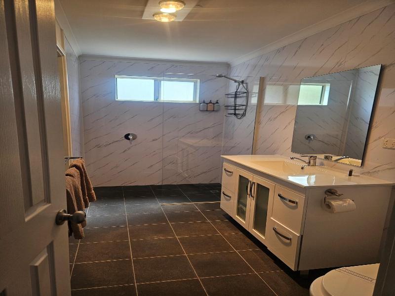 Central Caravan Park image