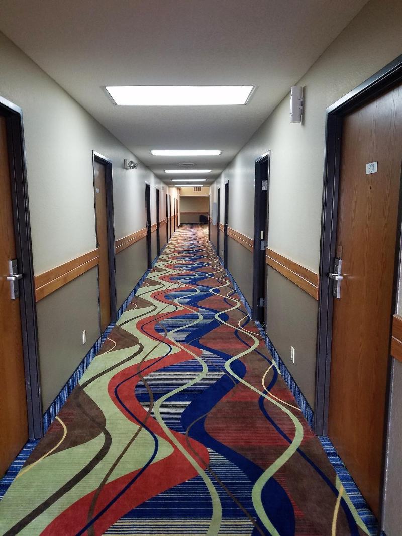 Apple Tree Inn And Suites
