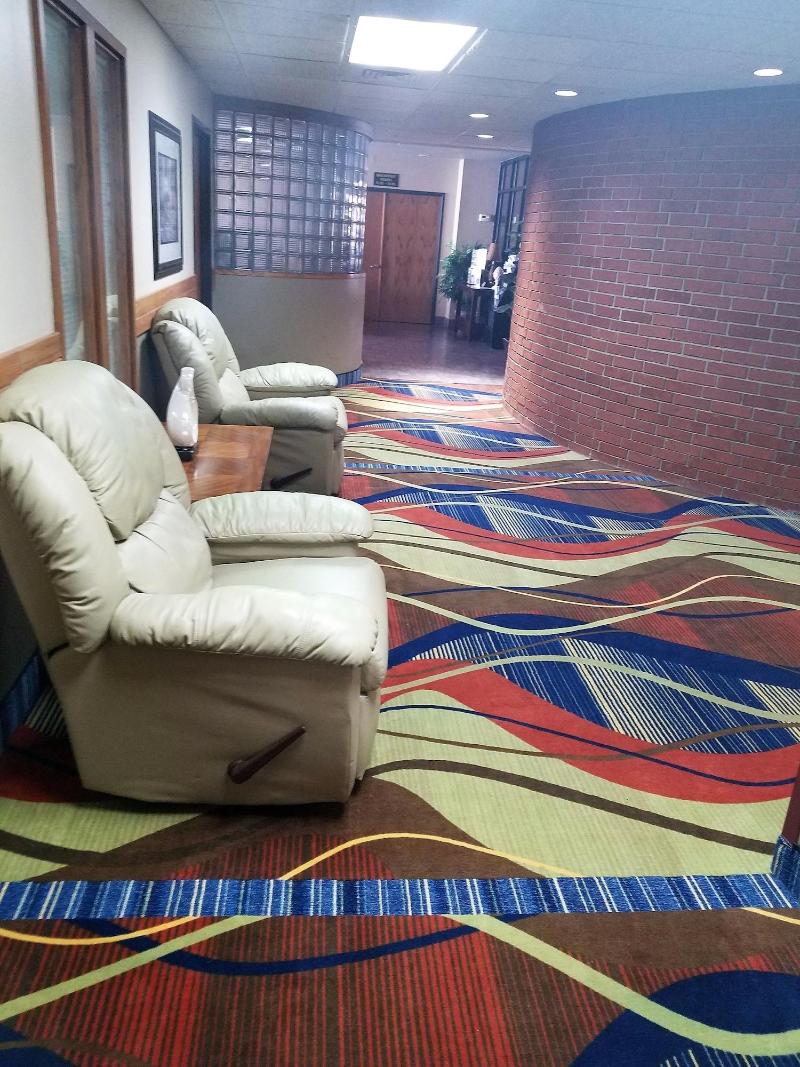 Apple Tree Inn And Suites