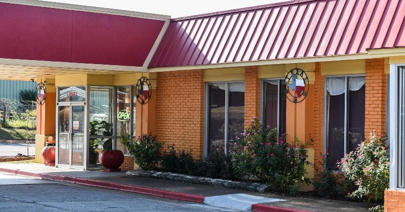 Homeplace Inn image