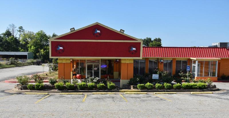 Homeplace Inn image