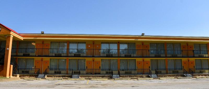 Homeplace Inn image