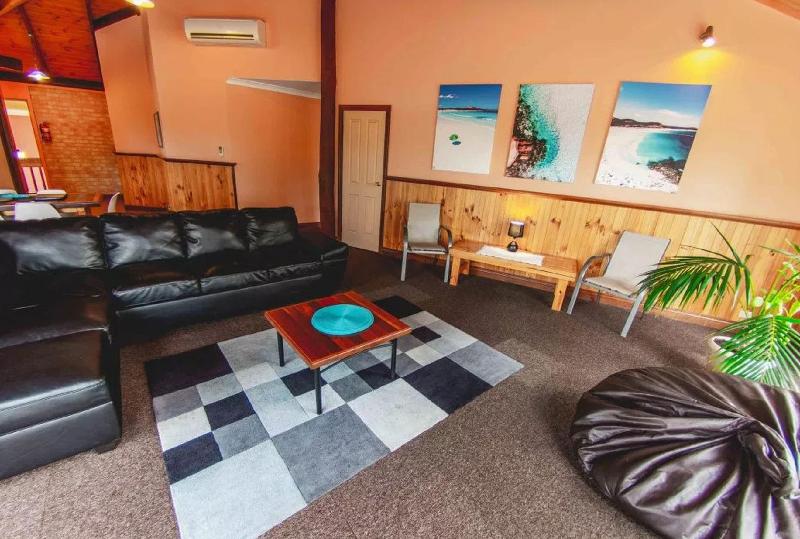 Yot Spot Holiday Apartments — general view