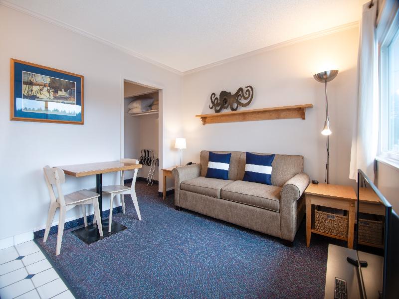 Buccaneer Inn image