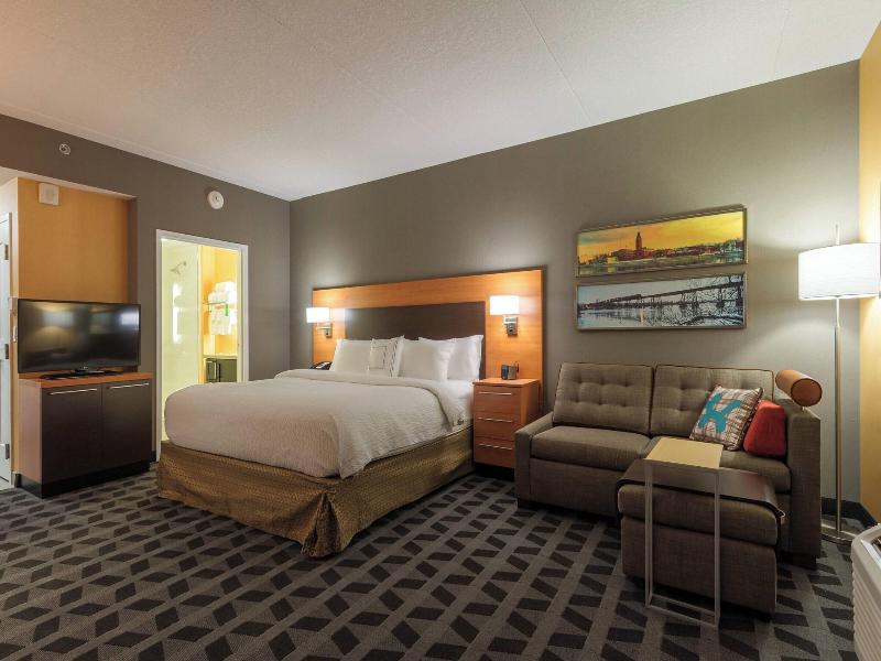 Towneplace Suites By Marriott Belleville image