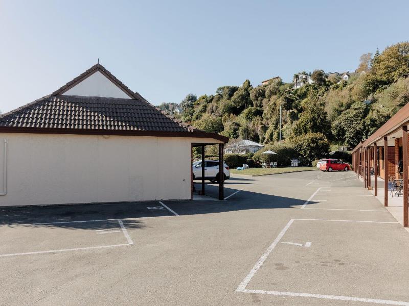 Amber Court Motel image