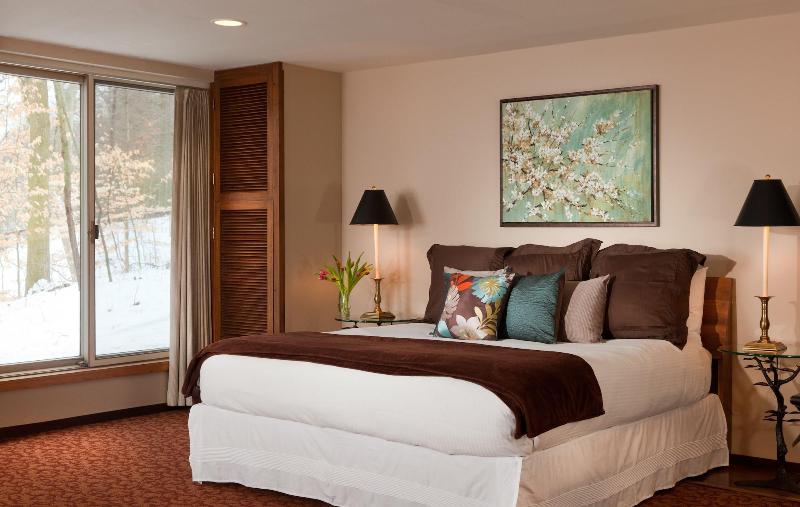The Inn At Honey Run image