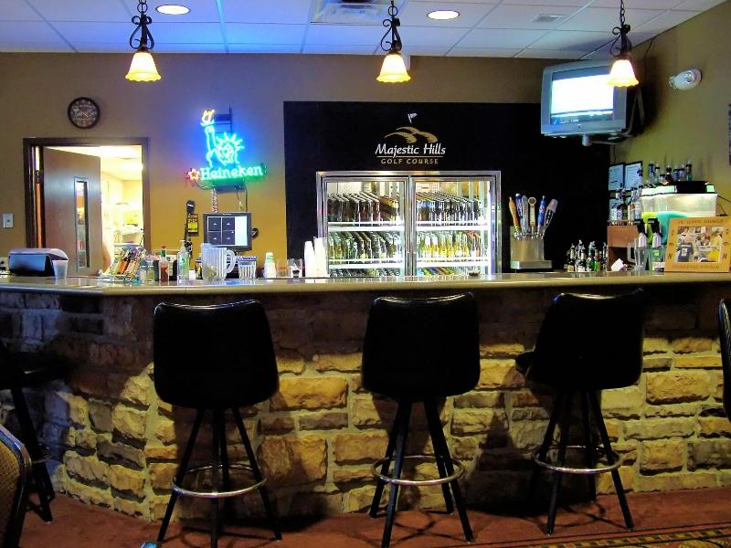 Cobblestone Inn Suites Denison Majestic Hills image