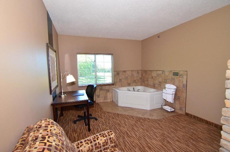 Cobblestone Inn Suites Denison Majestic Hills image
