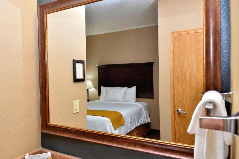 Cobblestone Inn Suites Denison Majestic Hills image